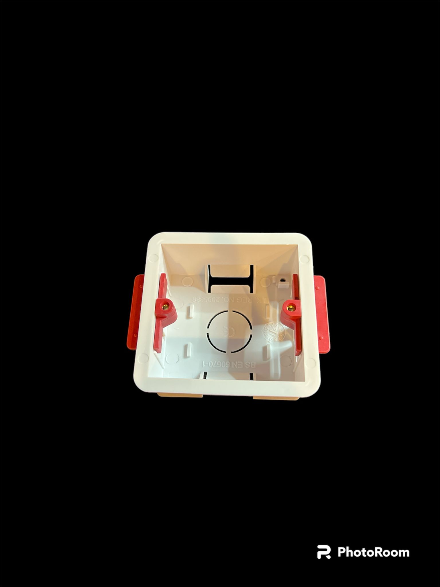 Plastic 35mm Single Pattress Box - Image 8