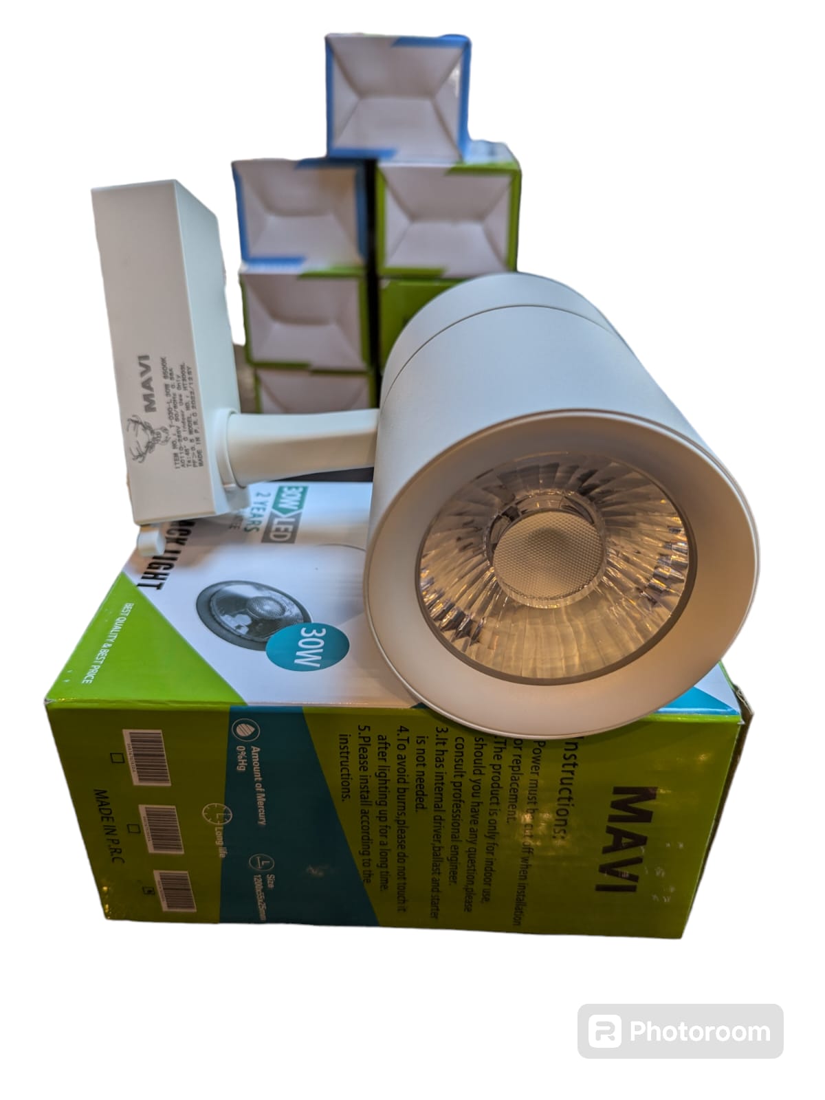 MAVI LED Track Spot Light 20W, 30W and 50W - Image 3